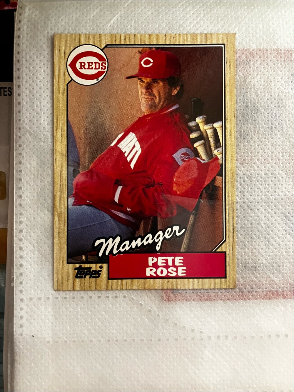 Topps Pete Rose Reds Jacket Baseball Card - Red, Wood-Tone